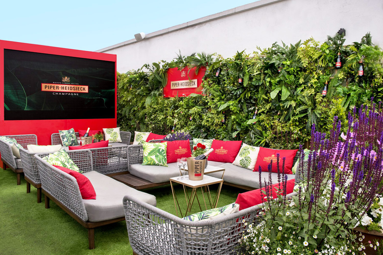 Outdoor LED TV for Champagne Terrace at Selfridges London